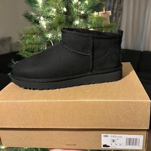 Ugg ultra mini women’s size 8